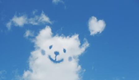 ペットの形をした雲